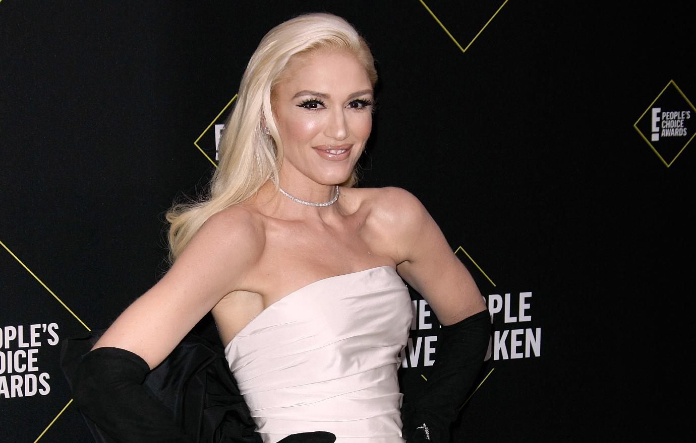 gwen stefani donates to las vegas childhood cancer charity