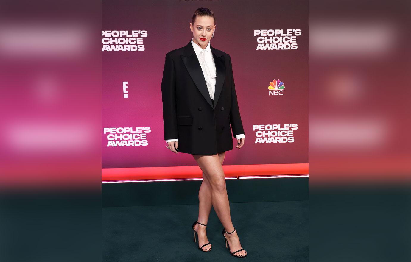 peoples choice awards red carpet fashion