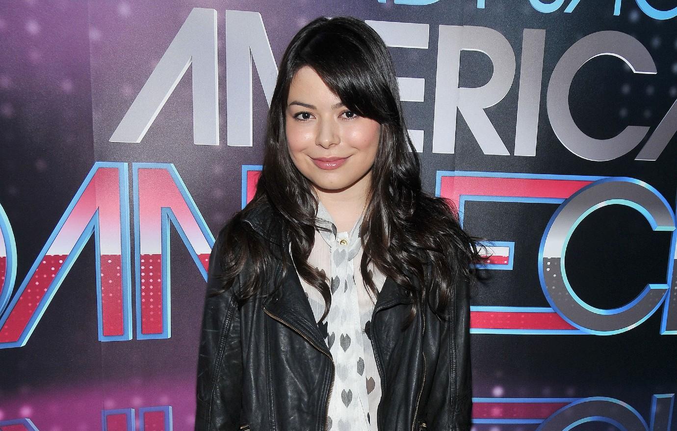 Miranda Cosgrove On Viral Tiktok Producing Icarly Revival