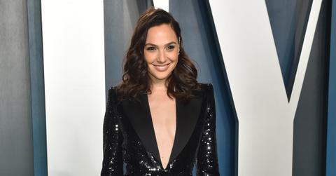 meditation and mediterranean diet are keys to helping gal gadot feel her best
