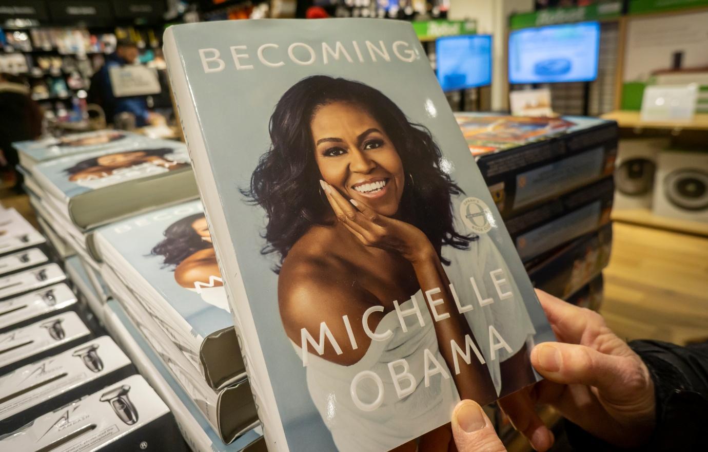 michelle obama to release kids edition of memoir