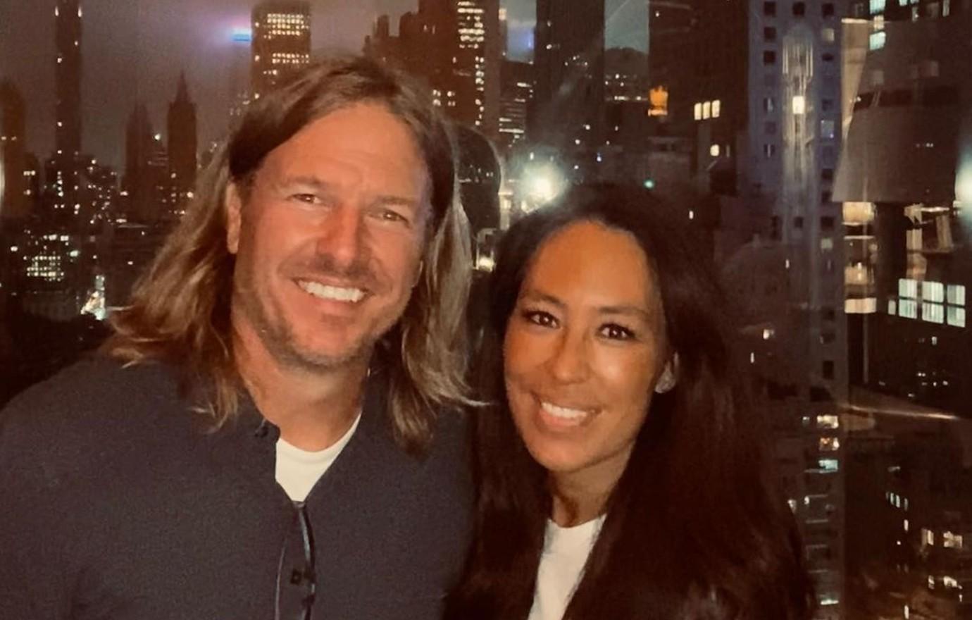 joanna gaines announces memoir