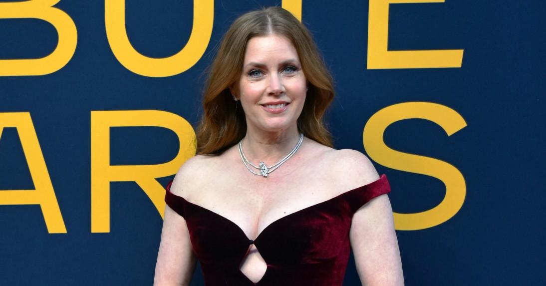 amy adams  fully embracing aging process