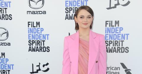 joey king reveals she started therapy