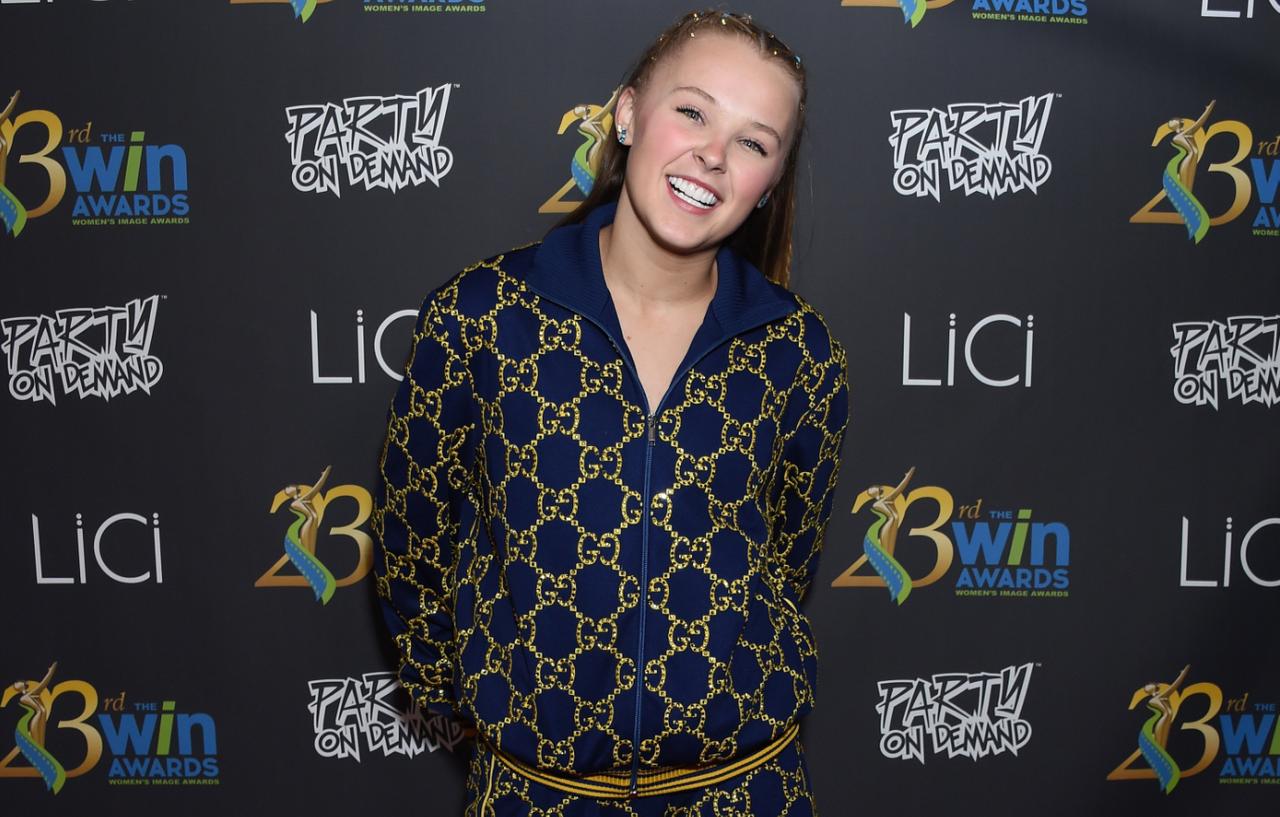 'Dancing With The Stars' Boosted JoJo Siwa's Confidence & Body Image