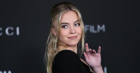 sydney sweeney leg headlock mma workout