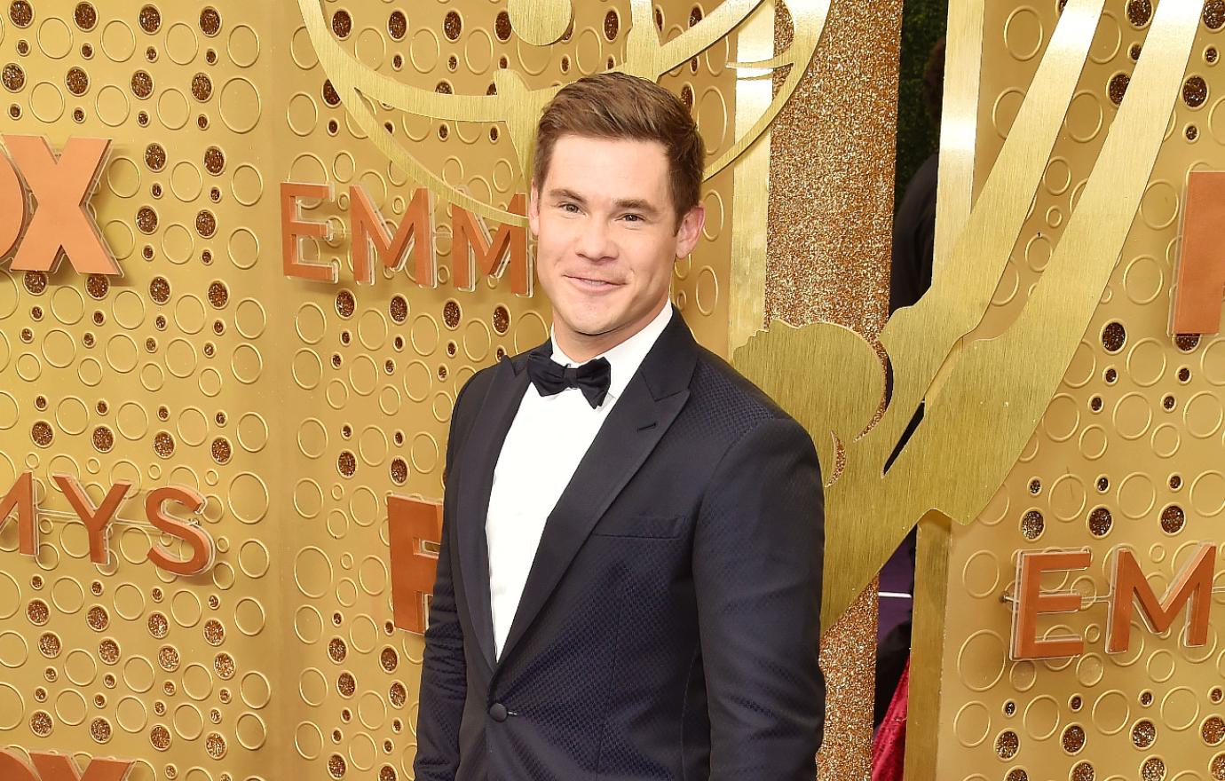 pitch perfect stars elizabeth banks adam devine creating spinoff show peacock