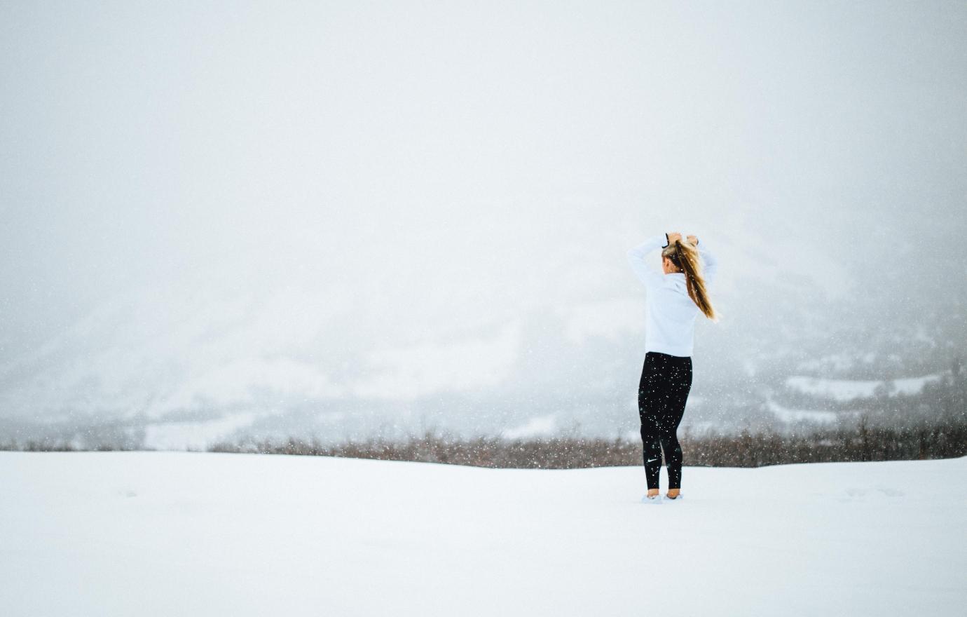 equinox trainer running outdoors winter