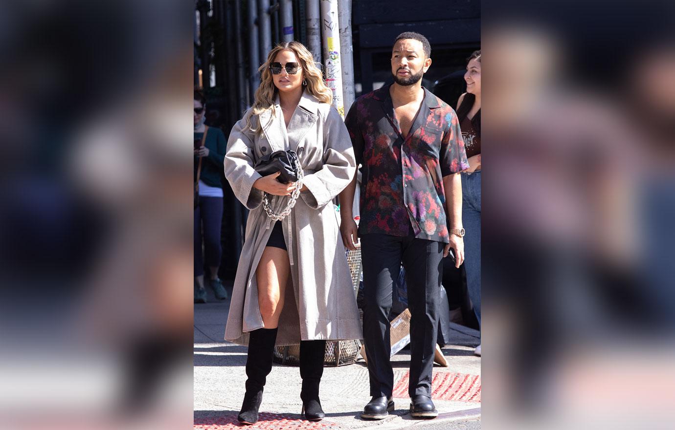 chrissy teigen and john legend sighting in downtown manhattan