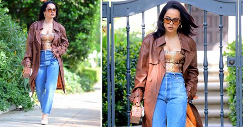 becky g vsits friend in snake skin top