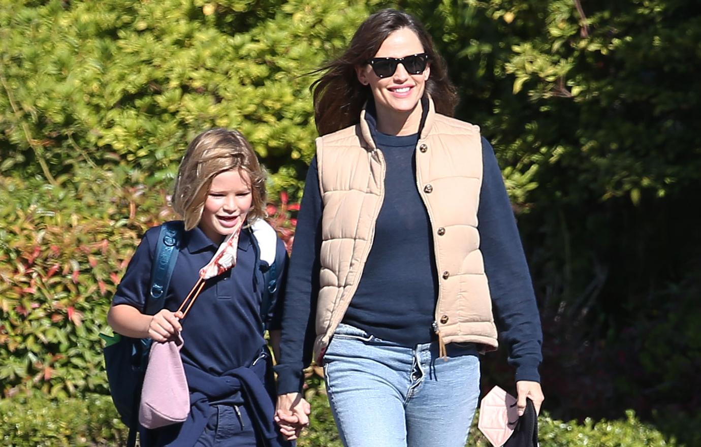 jennifer garner finds time to practice wellness routines