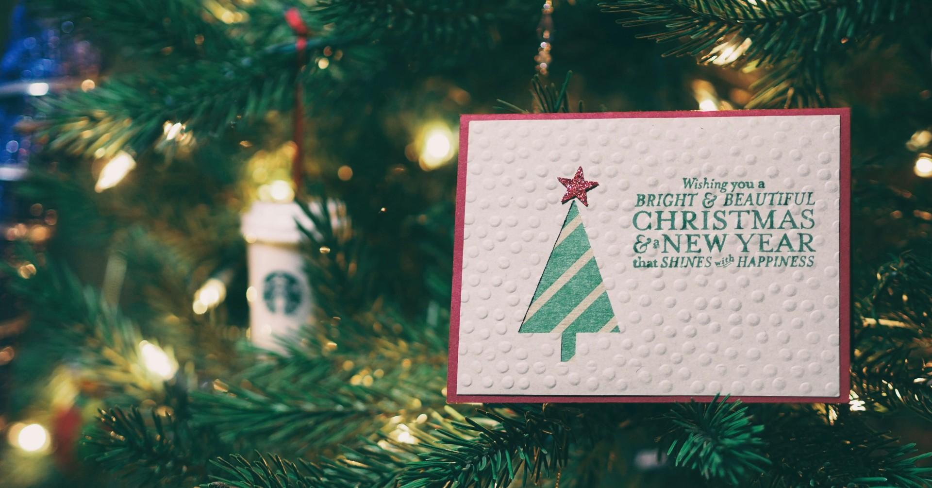 best ways to reuse holiday greeting cards