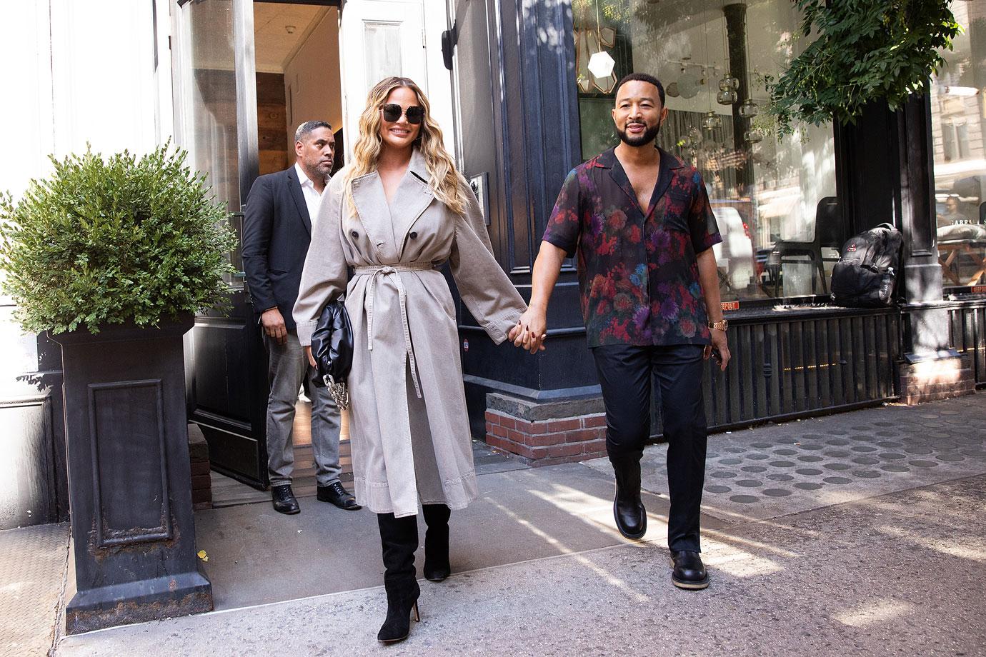 chrissy teigen and john legend sighting in downtown manhattan