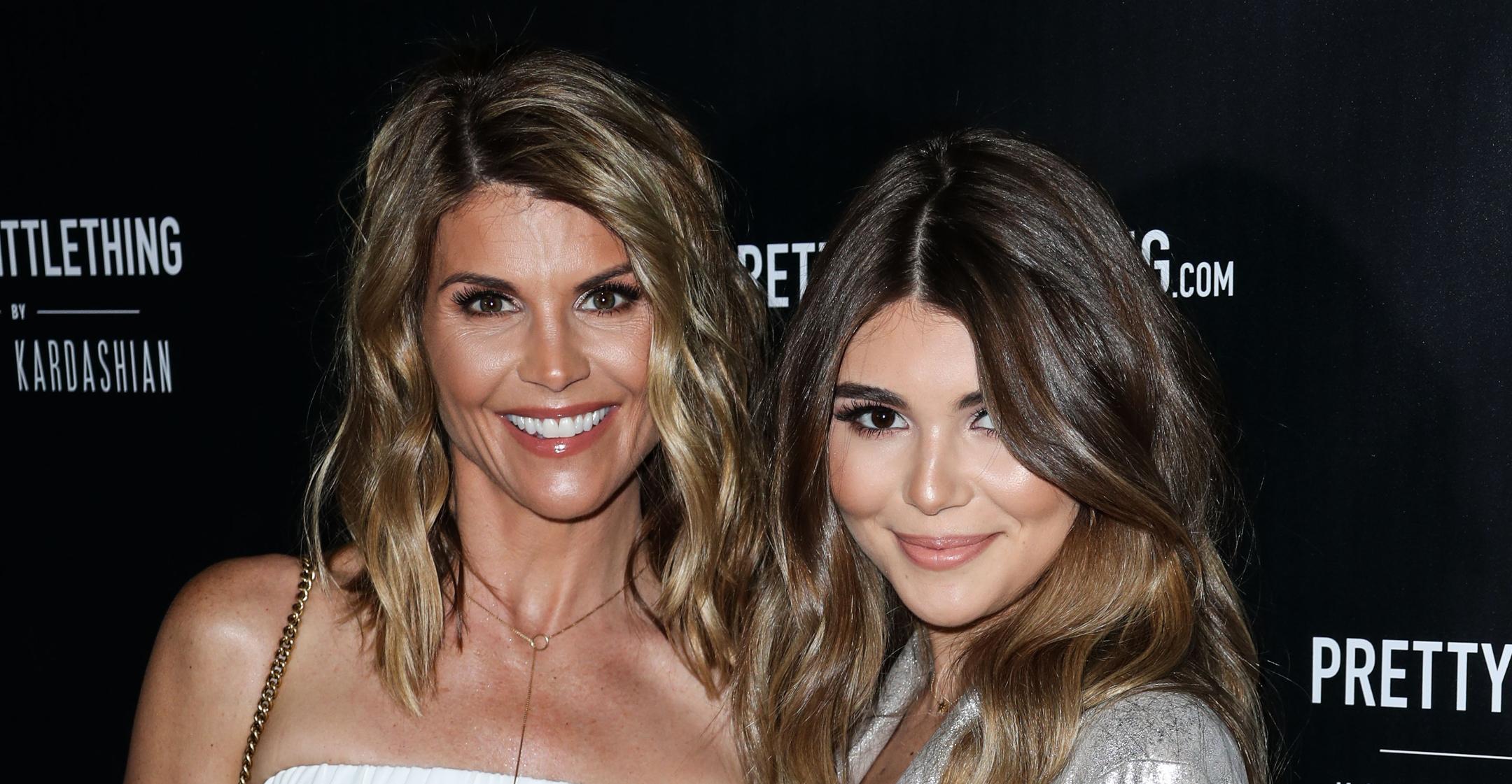 olivia jade lori loughlin sister bella dance tiktok