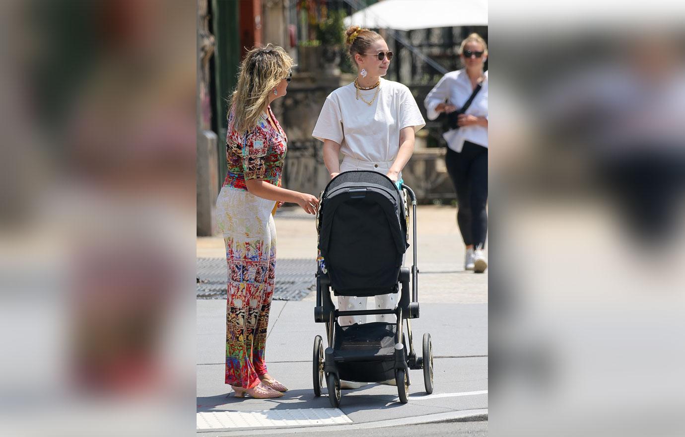 gigi hadid pushing daughter in stroller in nyc