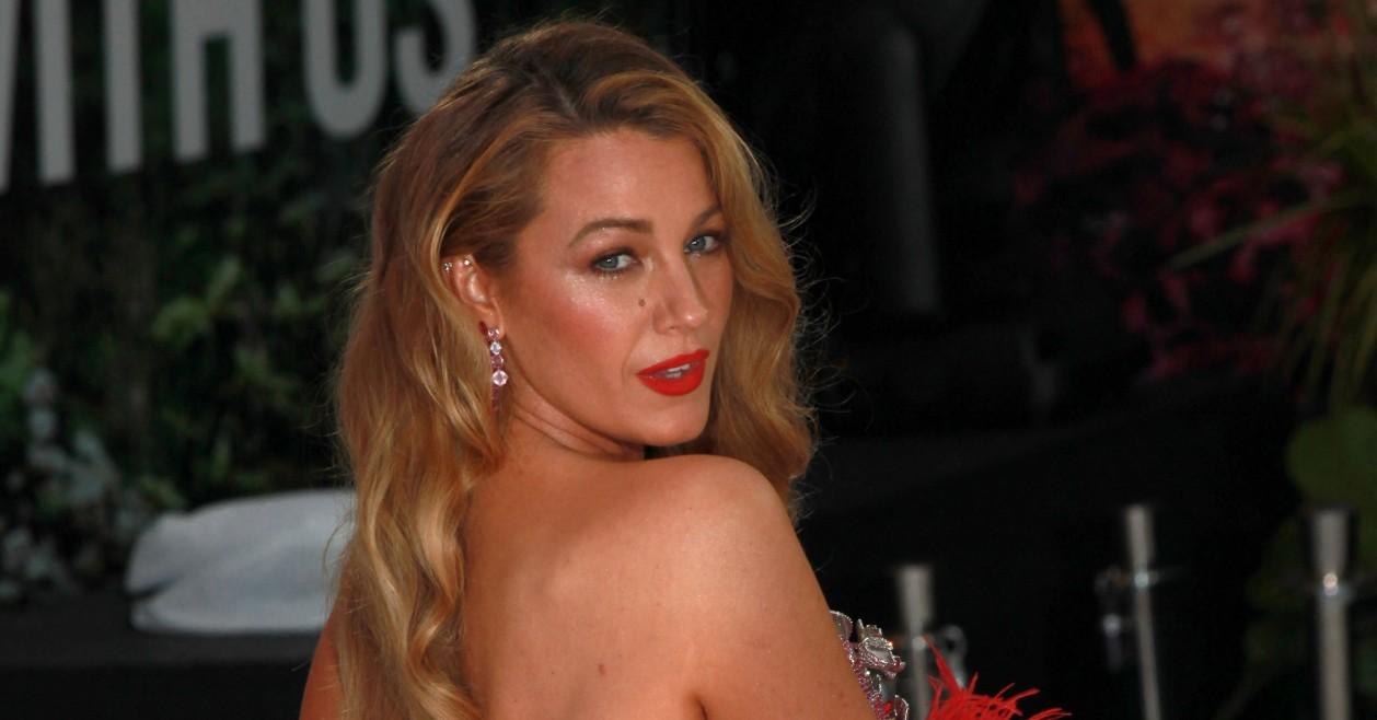 blake lively admits shes very shy during photoshoots not film