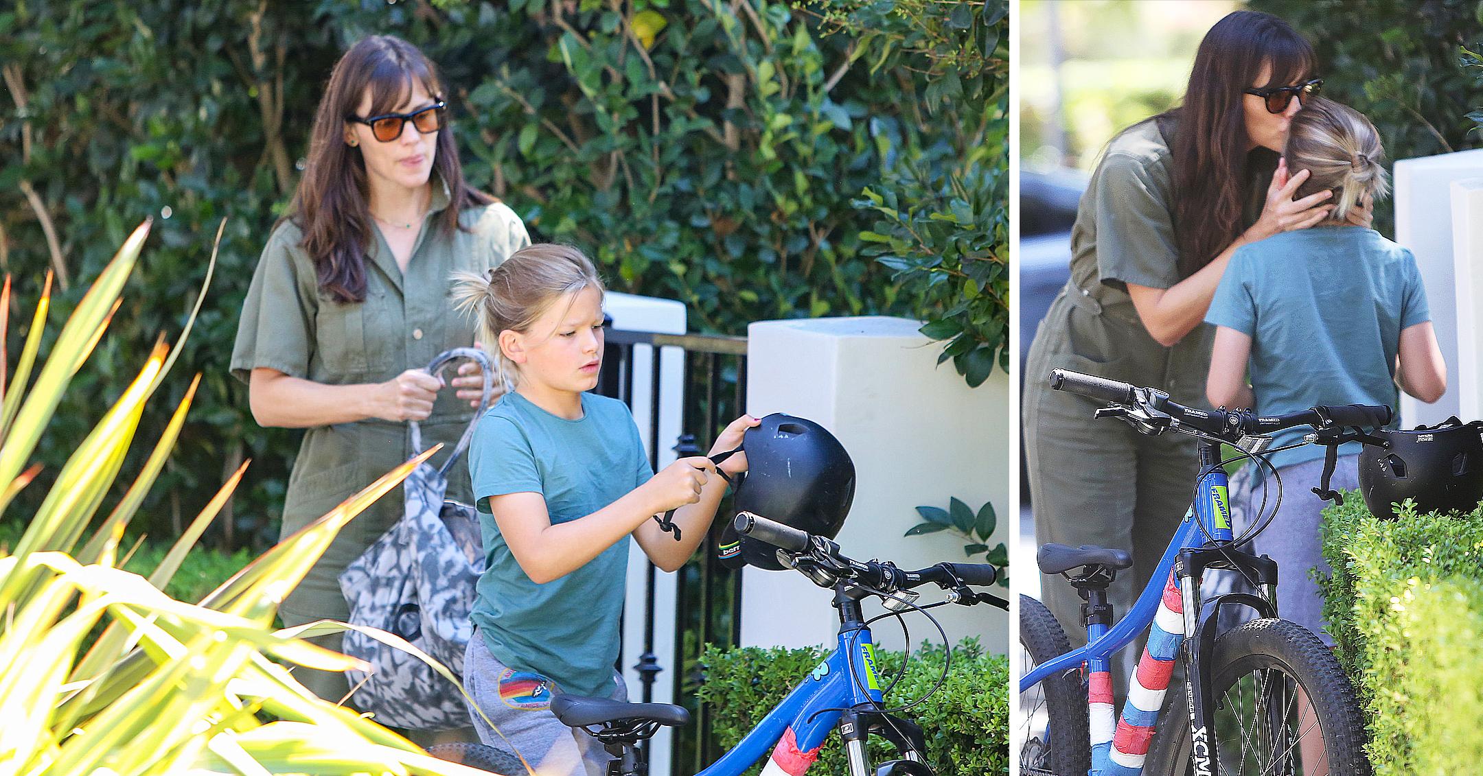 jennifer garner picks up samuel afflecks bike from the car in pacific palisades