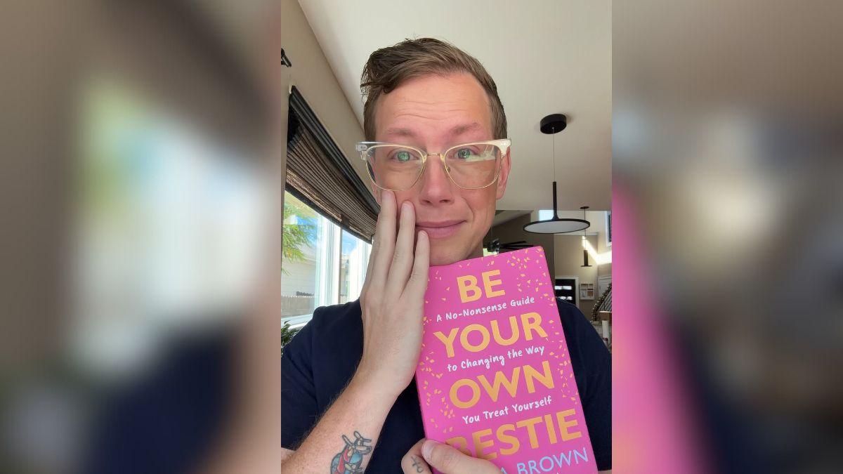 image of The star gives advice in the book.