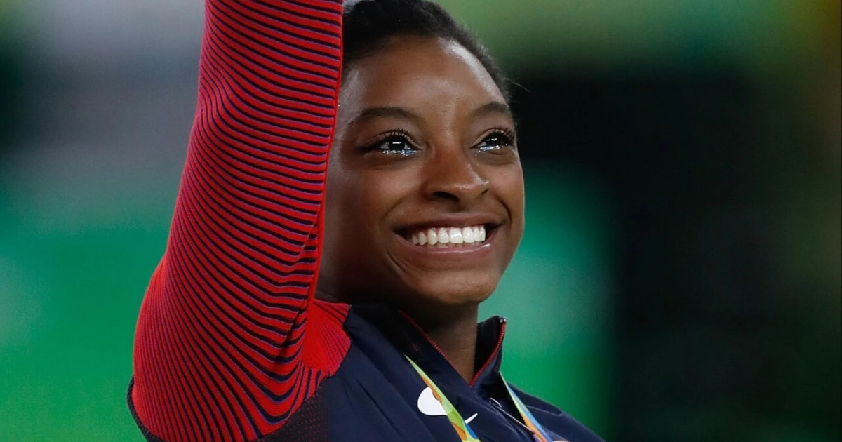 Simone Biles Flaunts Plastic Surgery Results in Show-Stopping ESPYs