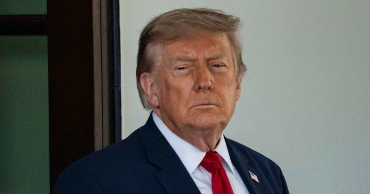 Doctor Reveals How Trump’s Swollen Legs Could Get Much Worse and the Treatment May Involve Heat or Glue - Morning Honey