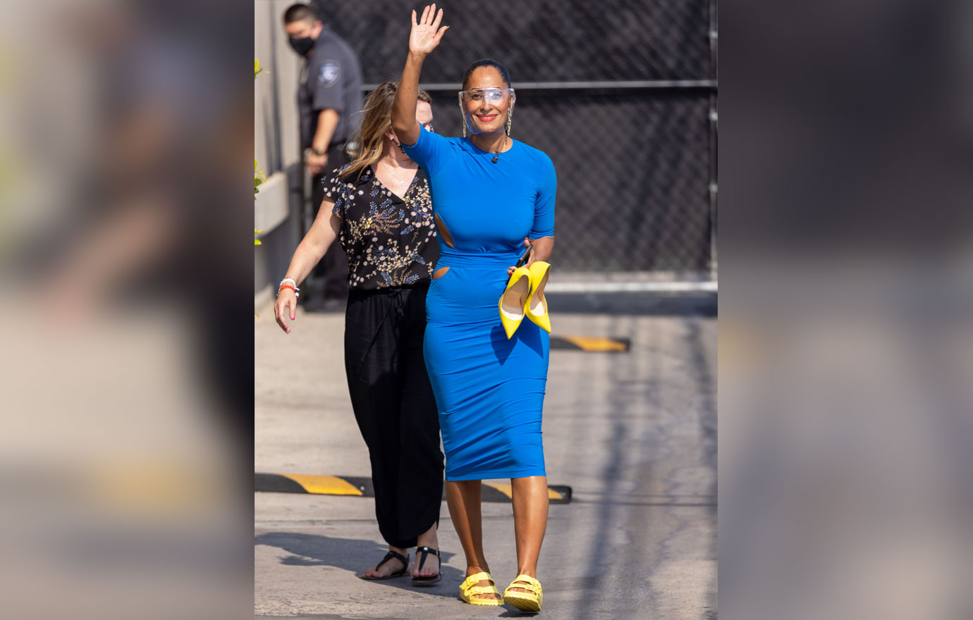 tracee ellis ross blue dress I heard we were reminiscing about 2016?! It was a beefy year! So many moments to choose from but these are some of my favs 1. @betawards 2. my winning performance