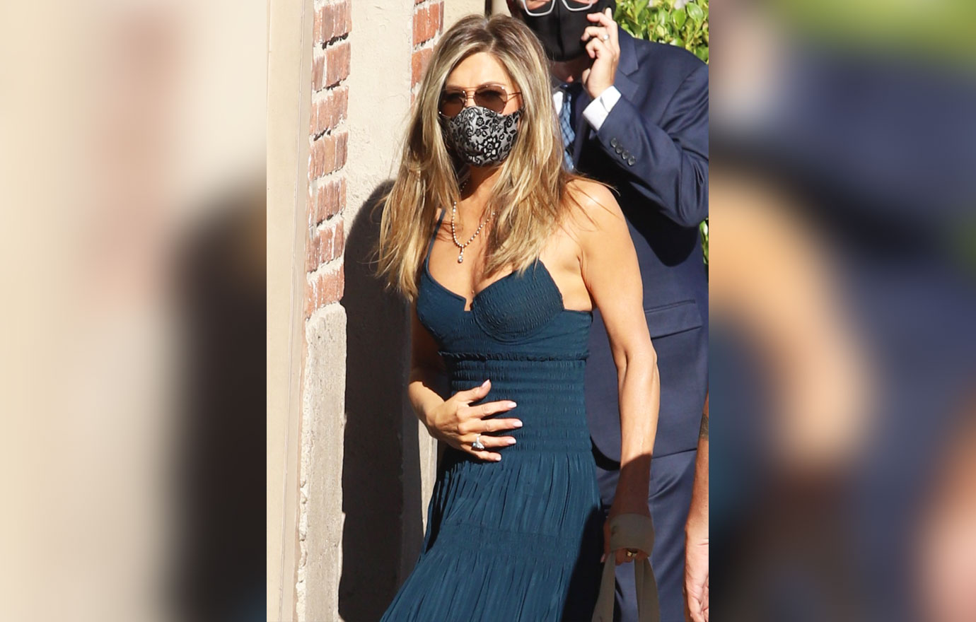 jennifer aniston blue dress Jennifer Aniston Throwback Outfits From Roles