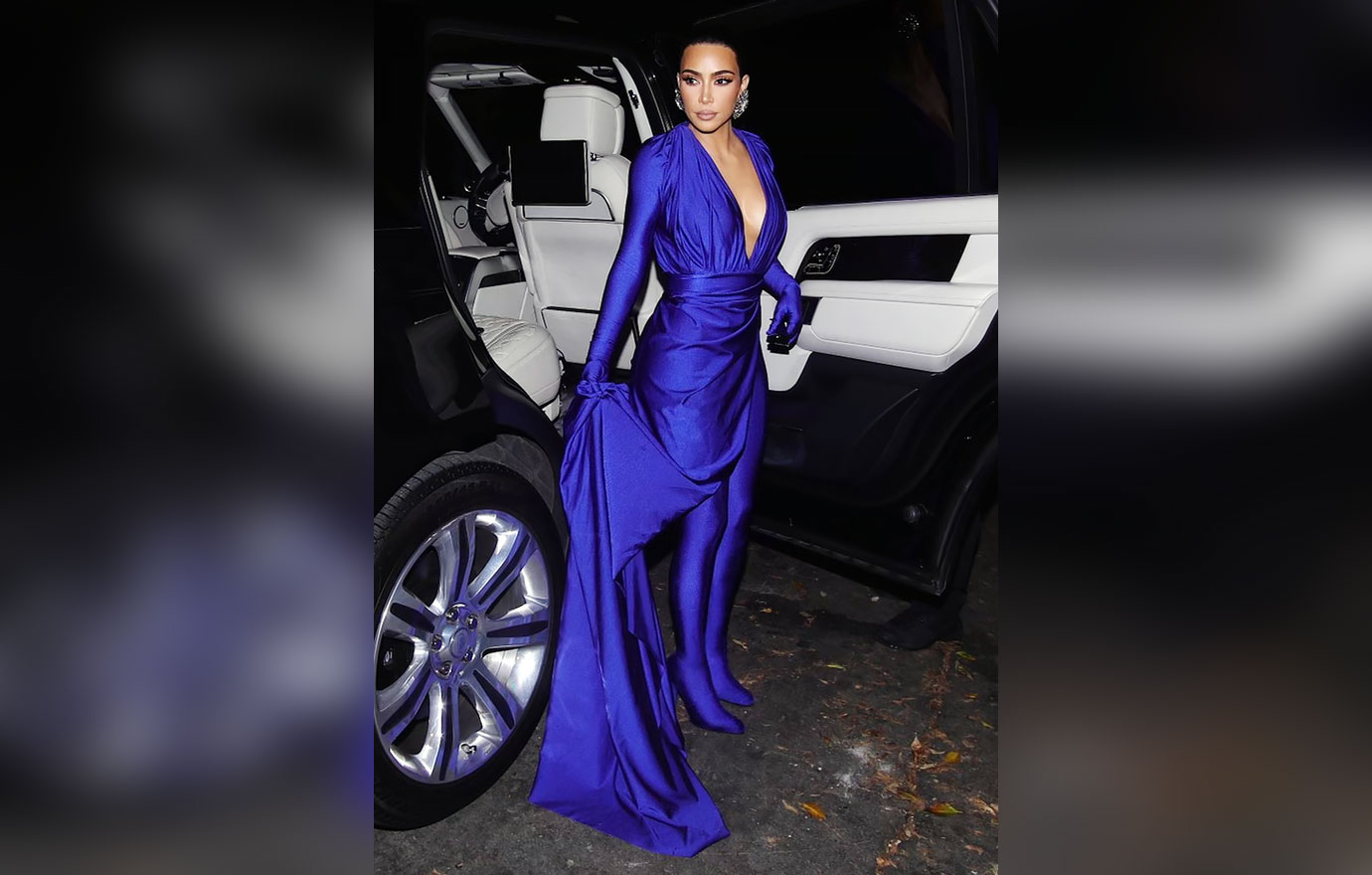 balenciaga blue dress kim kardashian Kim Kardashian's Blue Gown By Balenciaga Raises Eyebrows: Photos