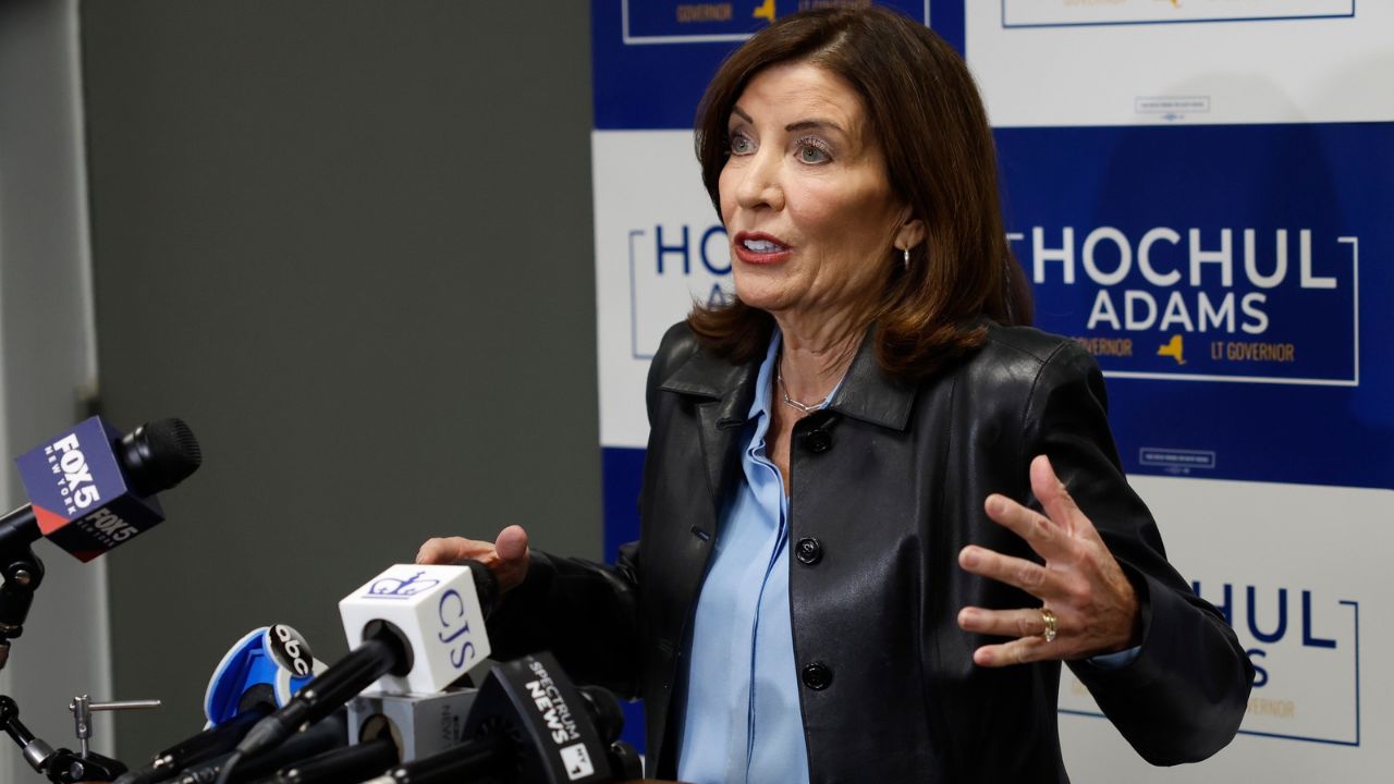 Kathy Hochul signs new AI chatbot and baby monitor laws